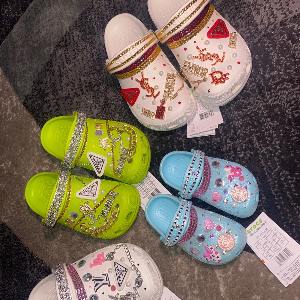 Handmade Custom CROCS - Picture 3 of 6